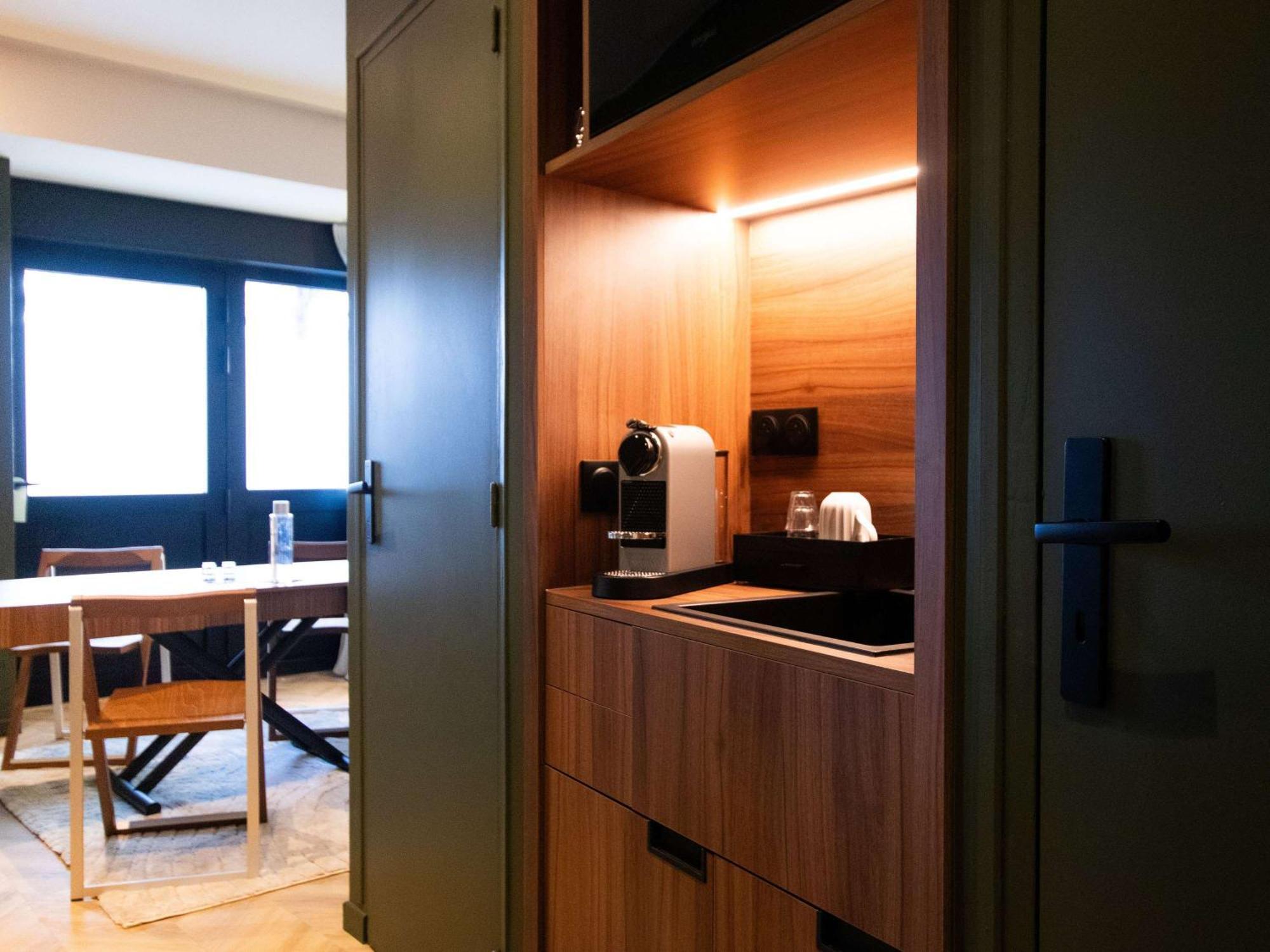 Mercure Paris Tour Eiffel Pont Mirabeau Bagian luar foto