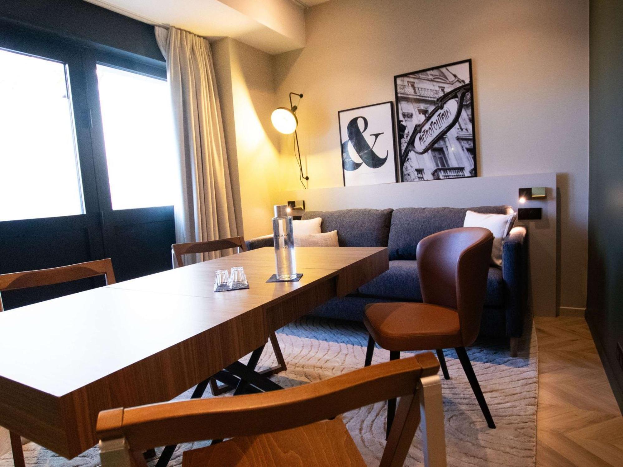 Mercure Paris Tour Eiffel Pont Mirabeau Bagian luar foto