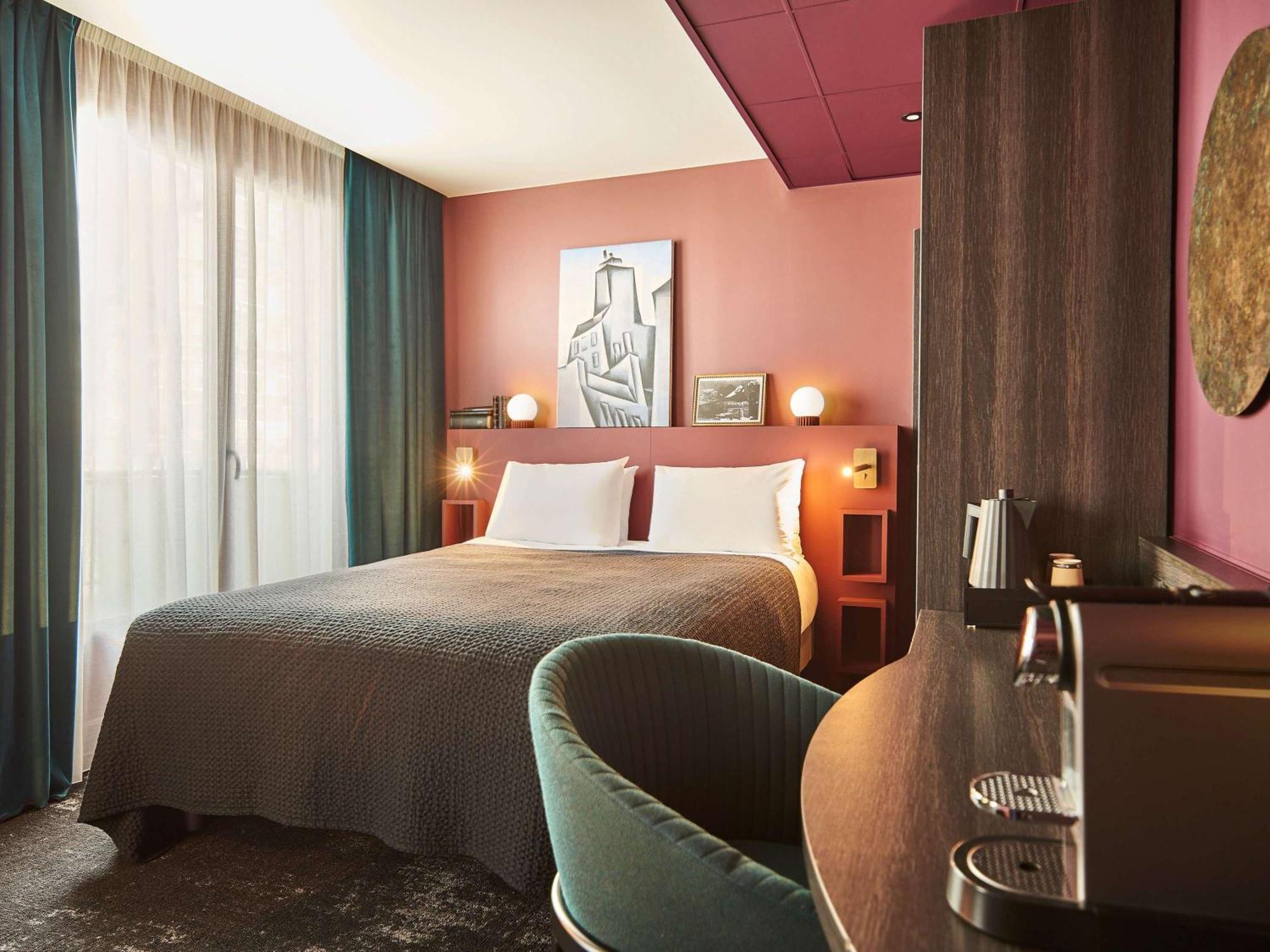 Mercure Paris Tour Eiffel Pont Mirabeau Bagian luar foto